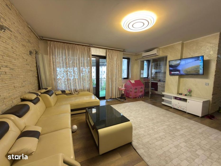 Apartament cu 3 camere, 89 mp, zona 9 Mai