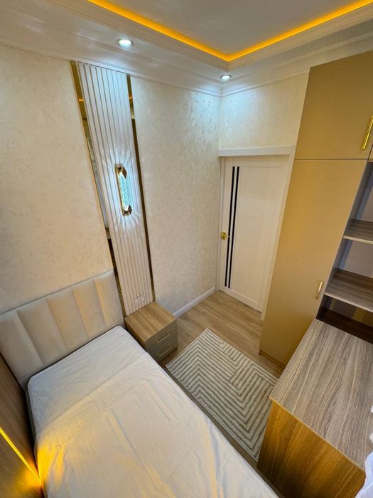 Срочно продаётся квартира метро Новза