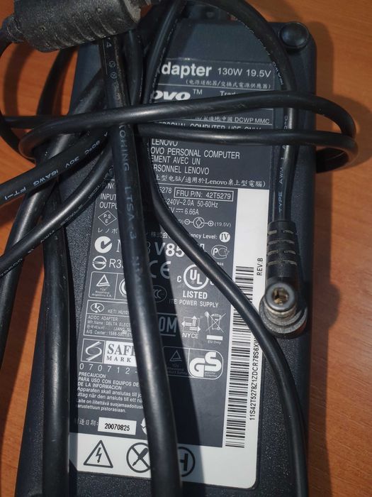 Адаптер за лаптоп ОРИГИНАЛЕН Зарядно за лаптоп Lenovo 130W