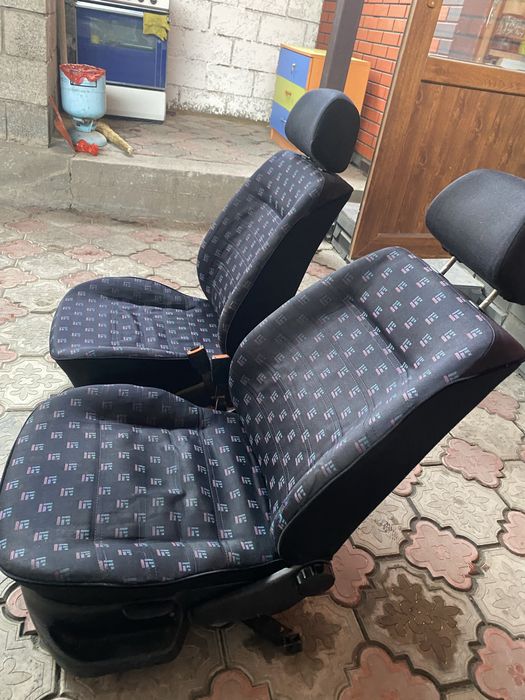 Гольф 3 сидение передние идеалный