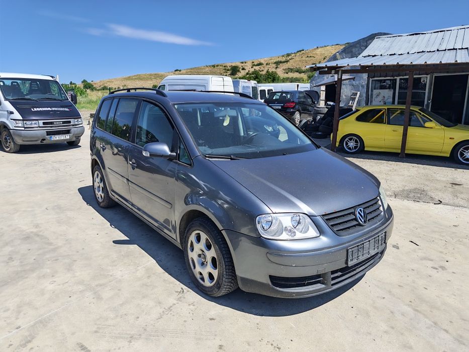 Volkswagen Touran 1.9 TDI 6 ск. На части