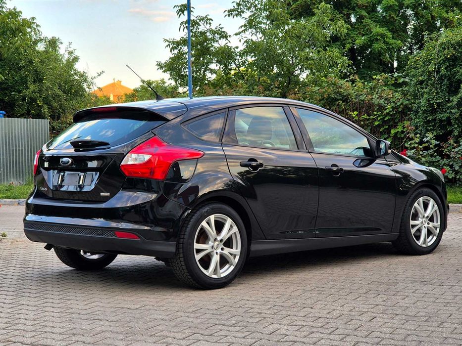 FORD Focus 2013 — imagine 3