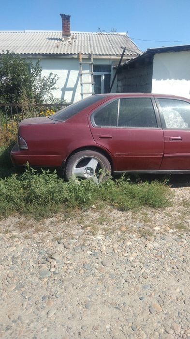 Продам Nissan maxima 1992 г.в