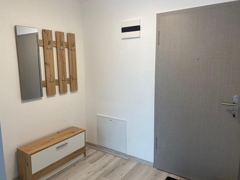 Inchiriez apartament