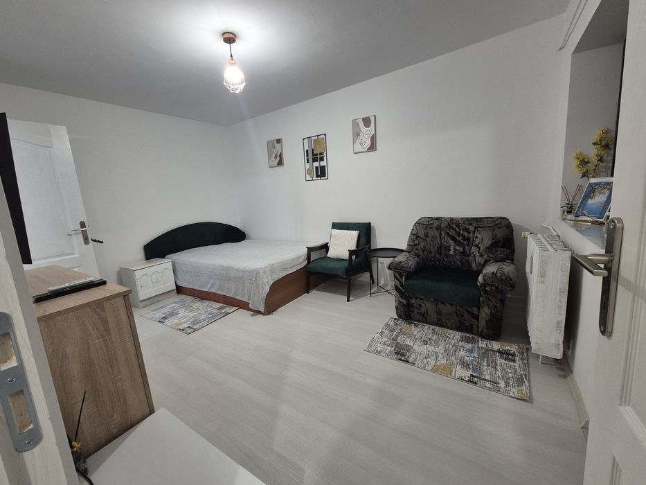 Garsoniera ,moderna,centru-Ciuperca costuri mici intretinere, renovata,izolata,contorizata