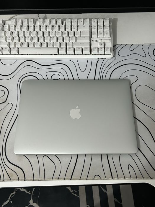 MacBook Air 2020 срочно