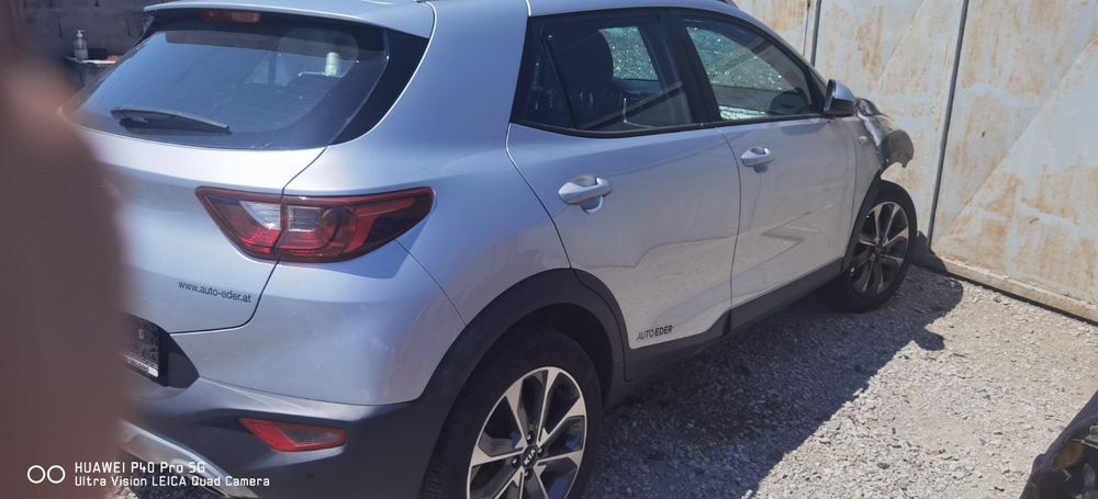 Kia Stonic 1.0т на части