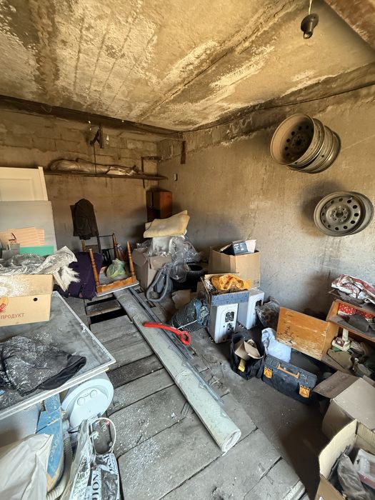 Продам гараж в районе чашки ложки