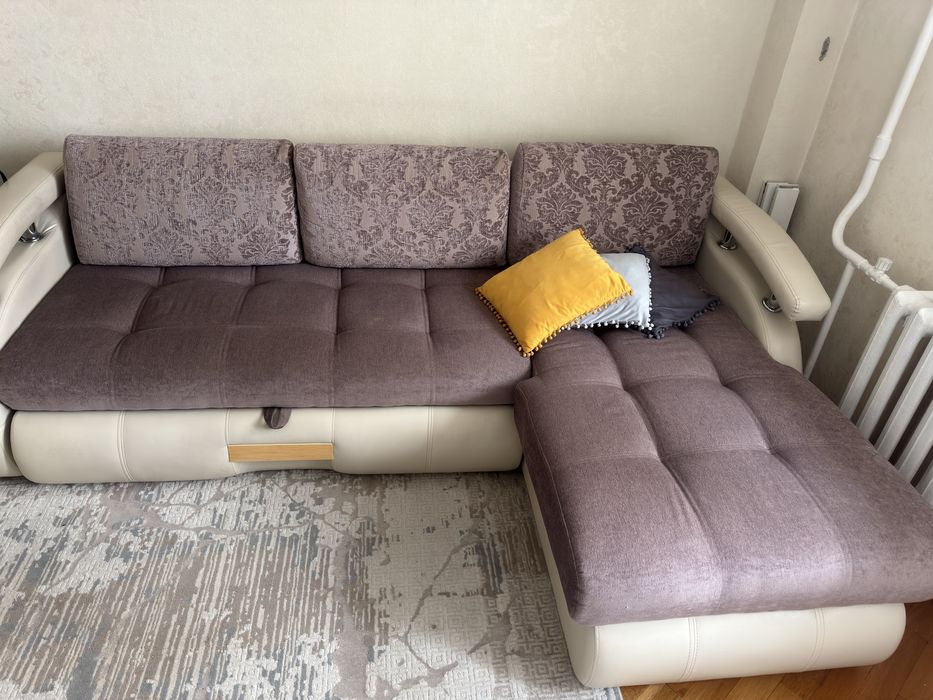 Продам диван для гостинной