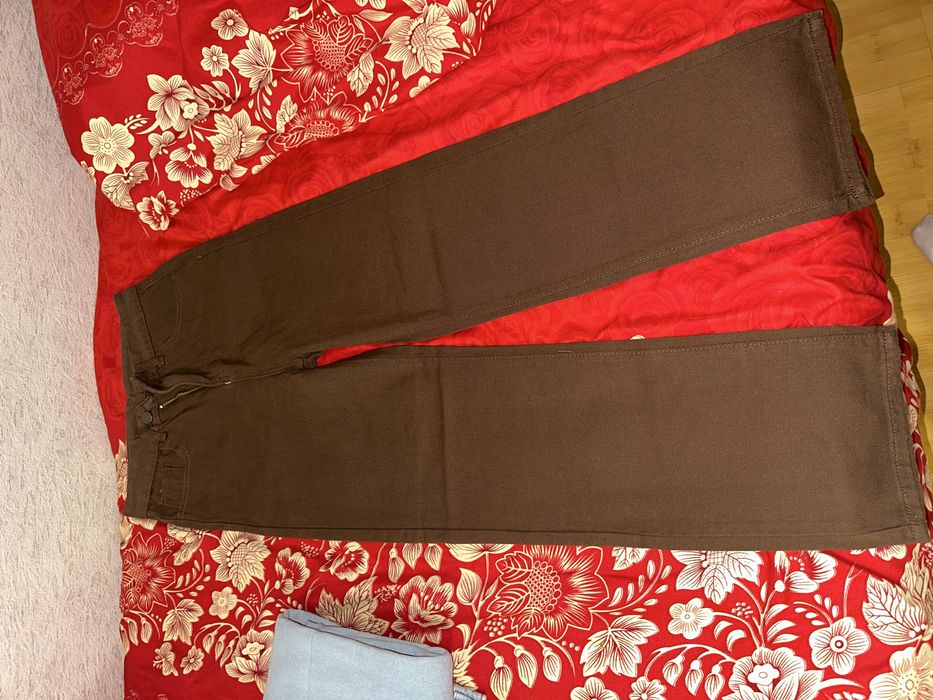 Продам 2 джинсы за 7 тыс