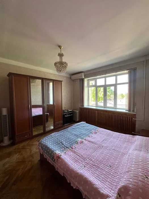 2х Ком квартира в Центре Метро Космонавтов