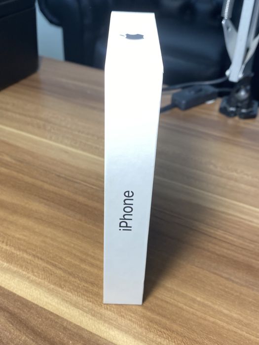 iPhone 16e• 128 GB • Black