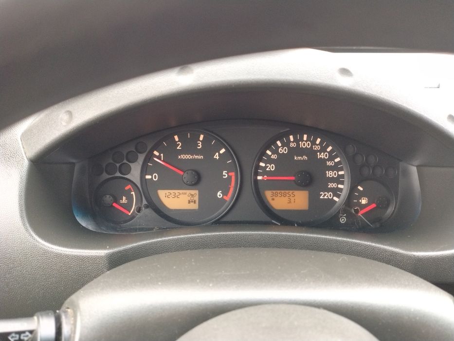 Nissan Navara D40 2008 2.5 177 manual