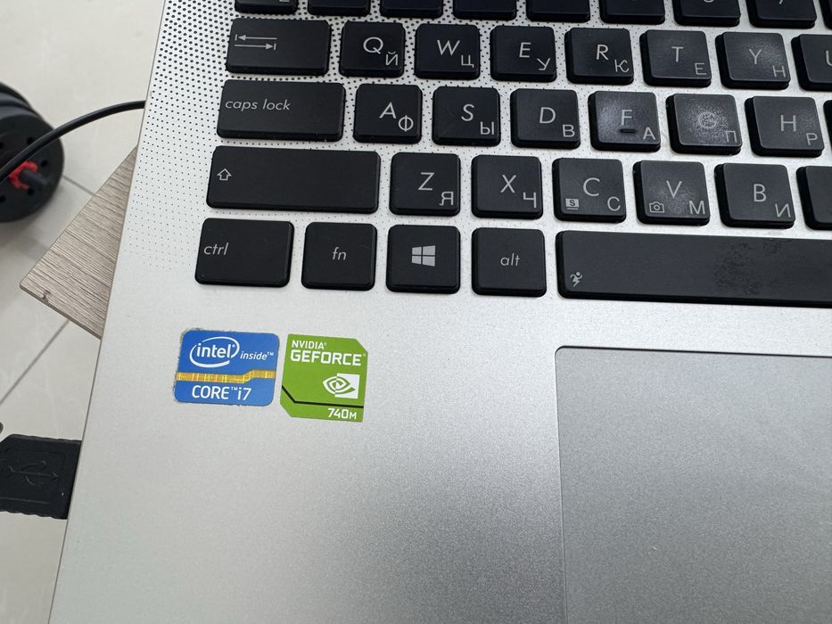Ноутбук Asus  Core I7 -3630