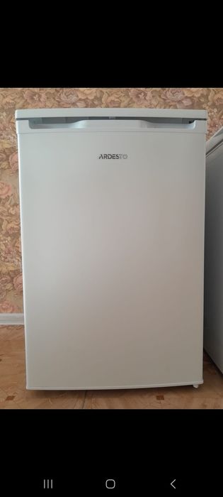 Продам морозильник