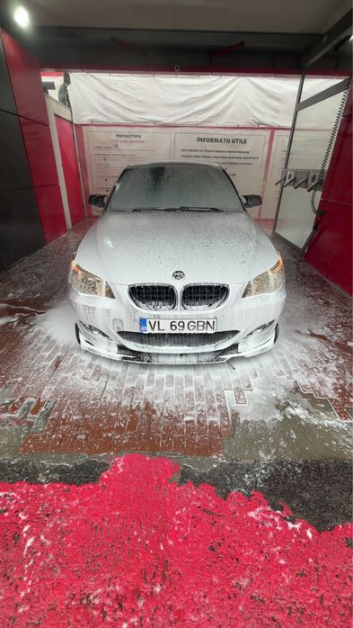 Vand sau schimb bmw e 60 522i