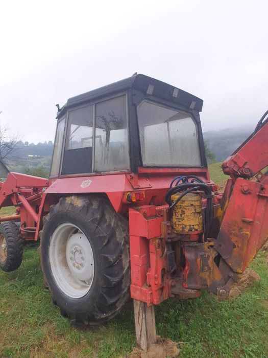 Vând buldoexcavator Massey Ferguson 50B, 1980 – complet funcțional