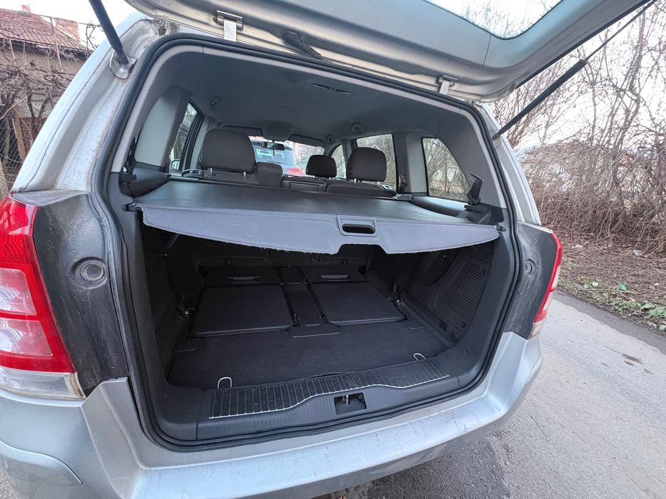 Продавам автомобил