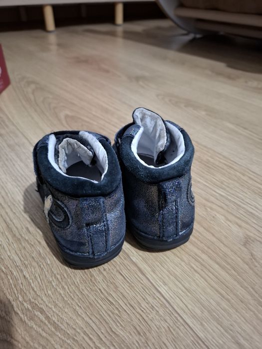 Ghete piele primavara-toamna marime 22 negre fete D.D.step