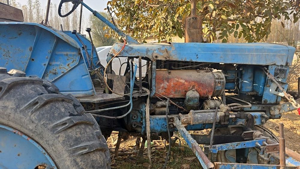 МТЗ 80 трактор сотилади нахаду юурп турган тирактир