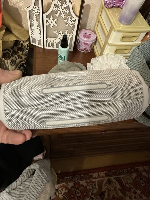 Продам колонку JBL charge 6