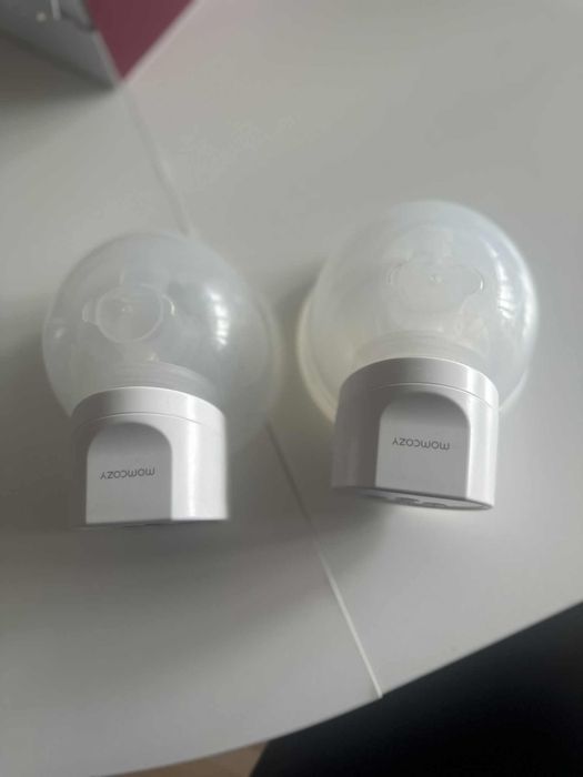 Momcozy S12 Pro.