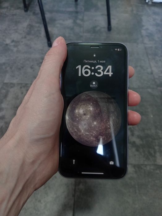 iPhone 11. 64 память