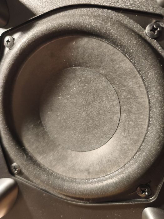 Logitech z506 Surround Sound System 5.1