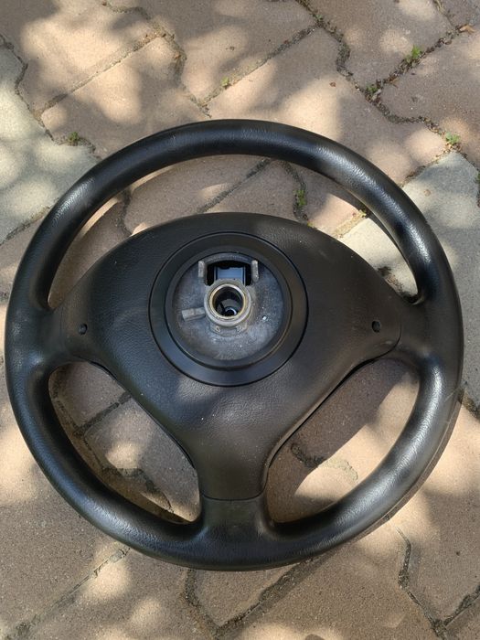 Волан кормило AIR BAG peugeot 307 пежо 307