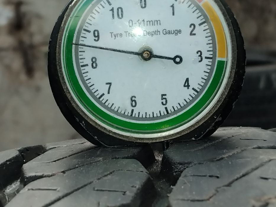 Гуми 205 65 15 C Ц Ласа Lassa. Налични са 4 броя - нов внос. Не са нови! Посочената цена е за един брой гума. Без коментар на цената.