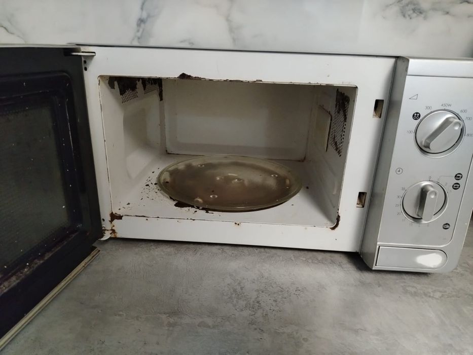 Продам микроволновую печь дешево