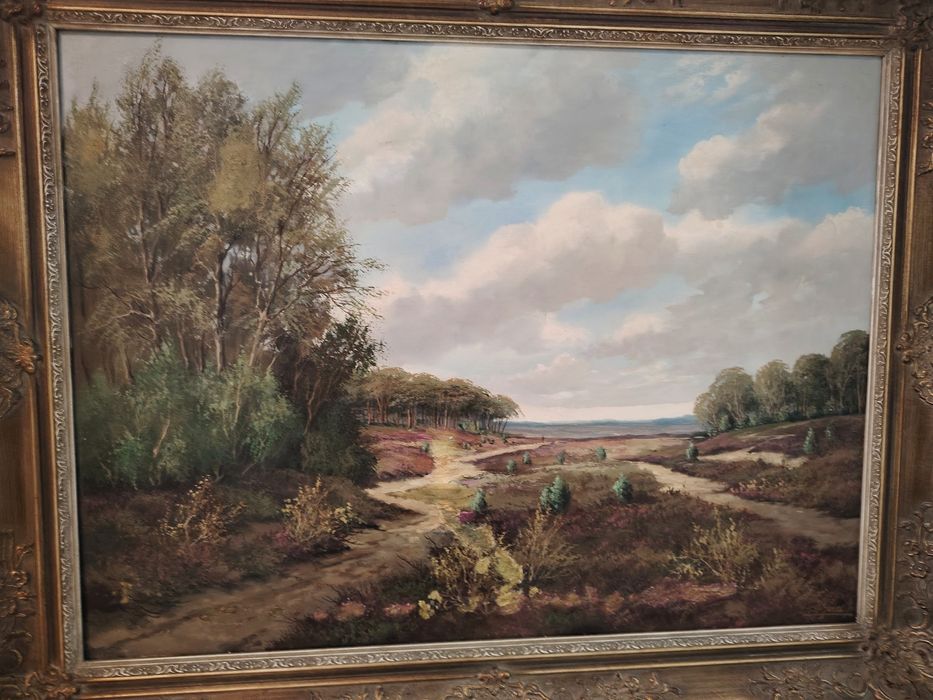 Ulei pe pânză o lucrare veche în cutit semnată .Pictură peisagistică în ulei pe pânză, similară cu stilul școlii englezești din secolul al XIX-lea.
Ra