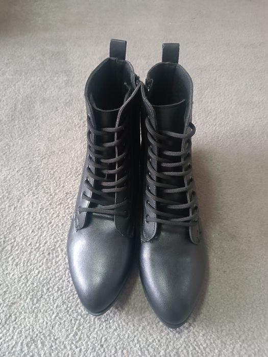 Нови дамски ботички