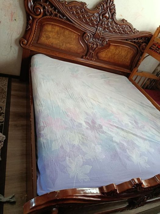Продам спальни гарнитур