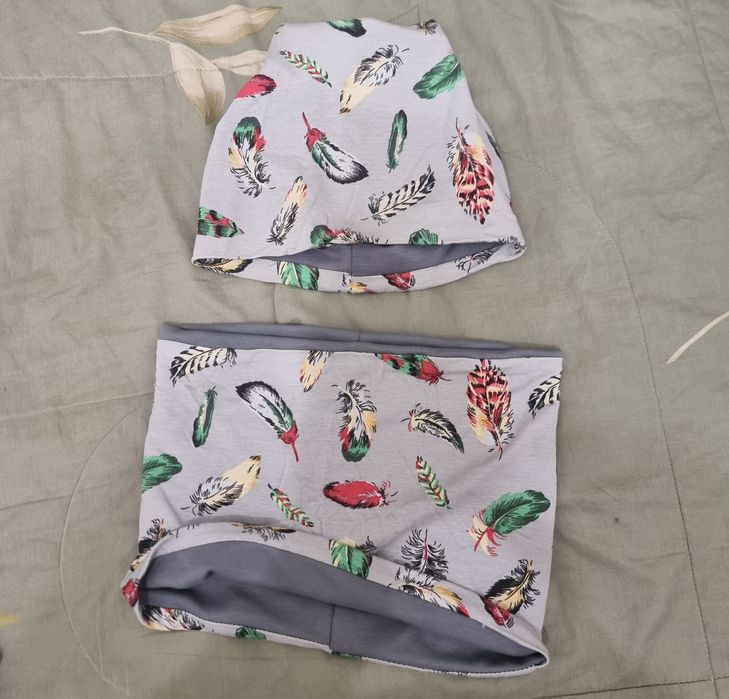 Продам головные уборы + шарф для девочки