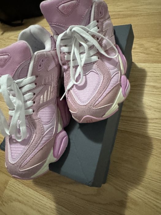 Adidasi New balance 9060