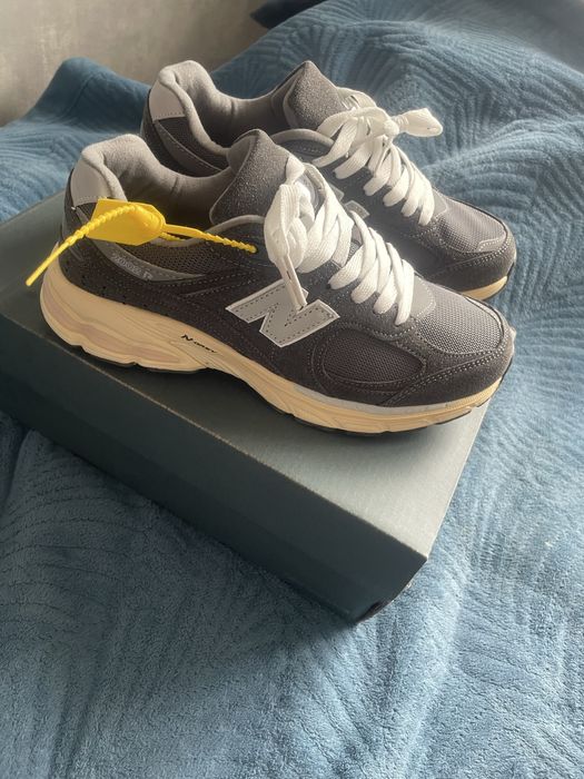 Кроссовки New balance 2002r