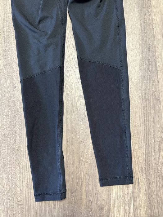 100% Оригинален!! Дамски спортен екип Nike Pro бюстие клин