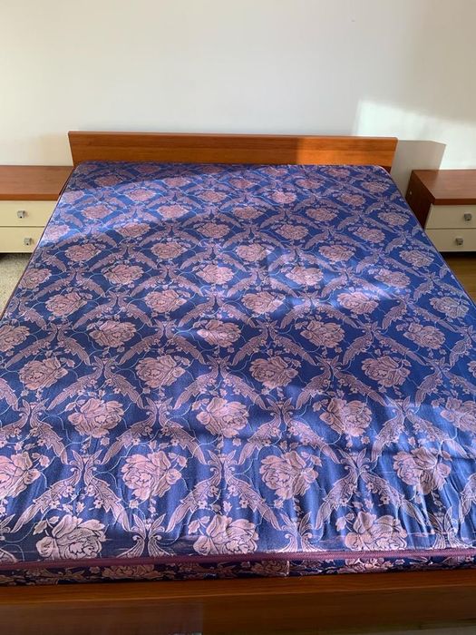 Продам спальный гарнитур