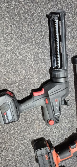 Hilti ,Wurth pistol de silicon pe acumulatori