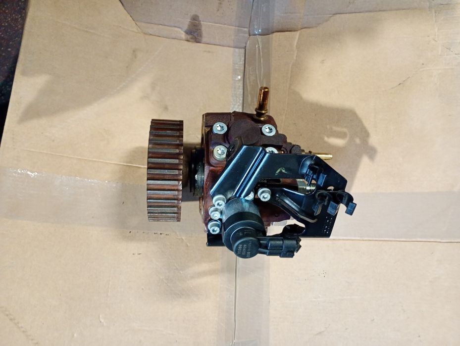 Pompa inalte pompa injectie ford focus 2 1.6tdci Peugeot 308 1.6hdi