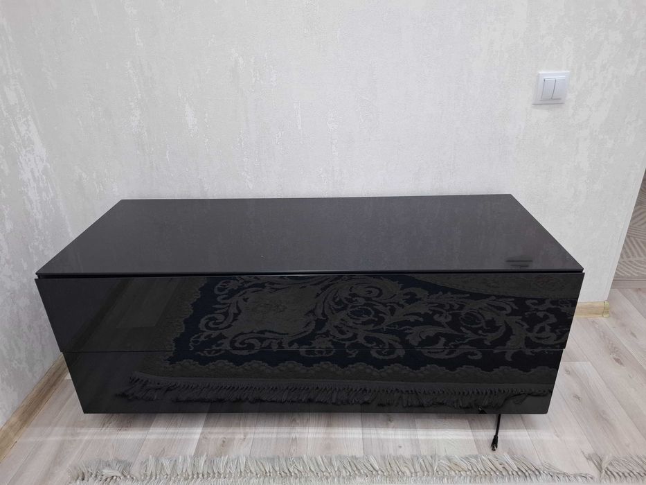 Подставка под телевизор