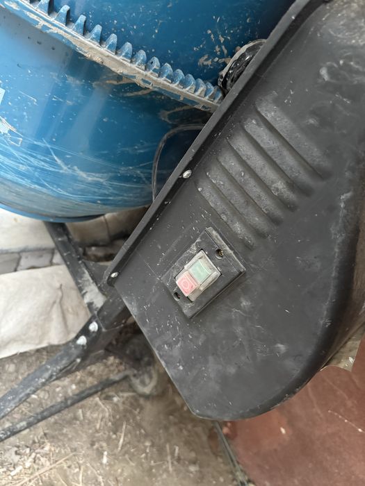 Миксер бетонамешалка