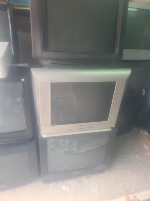 Телевизор продавам