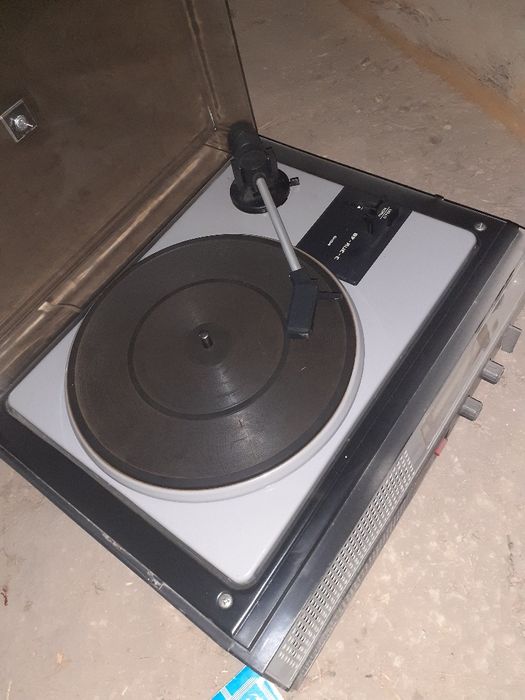 Radola serena savetski