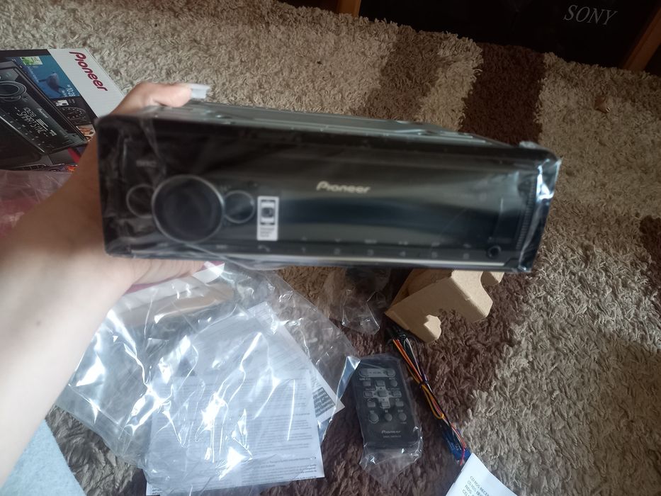 Продам автомагнитолу