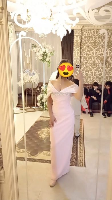 Продаётся вечернее платье