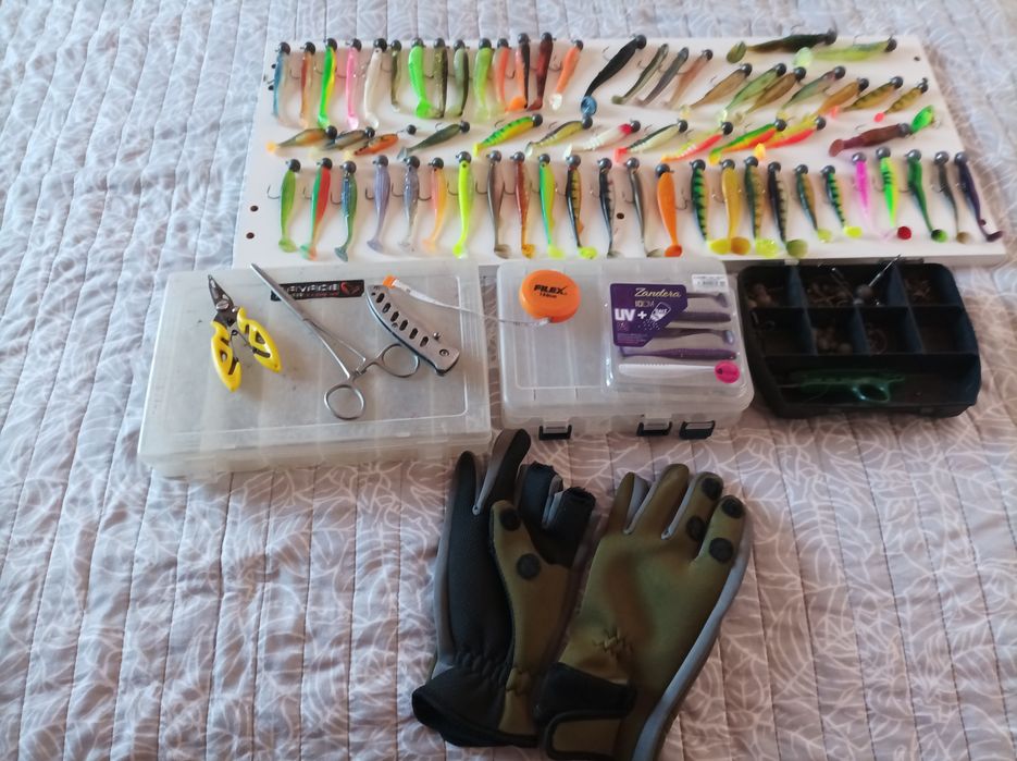 Силиконови примамки за бяла риба