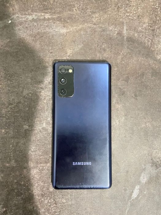 Samsung S20 Fe продается