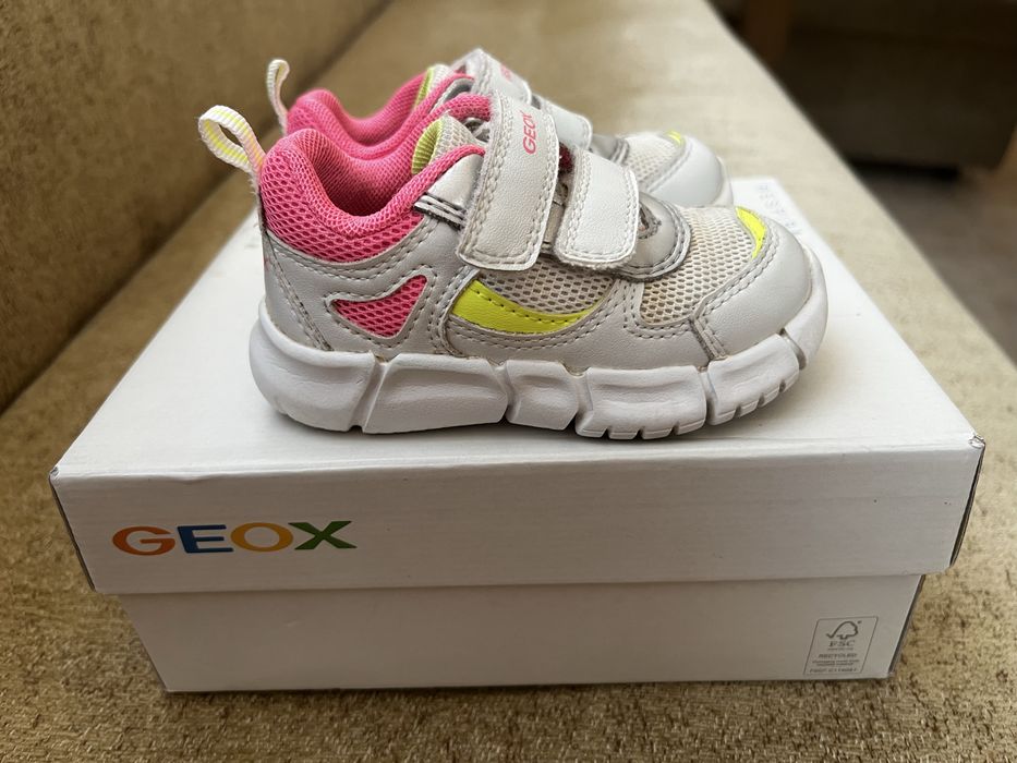 Детски маратонки Geox + подарък